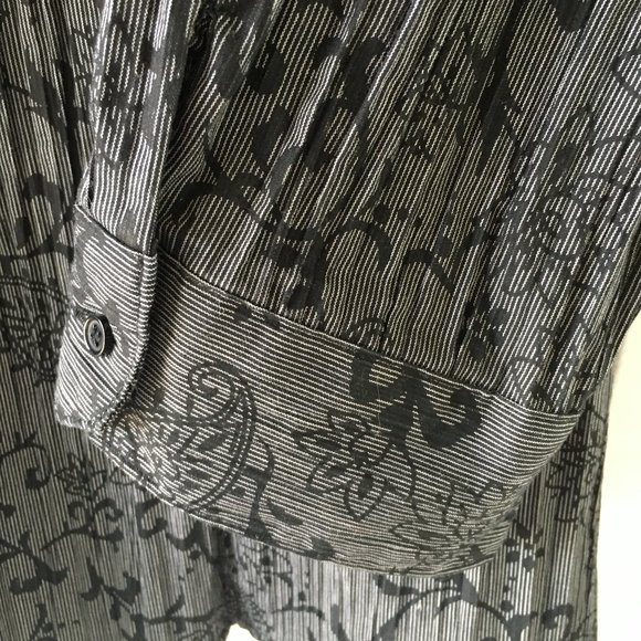 Grey/black scrolled blouse, size Large/14 - Picture 3 of 3